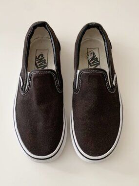 Vans Slipon Sneakers • Boys 5.5